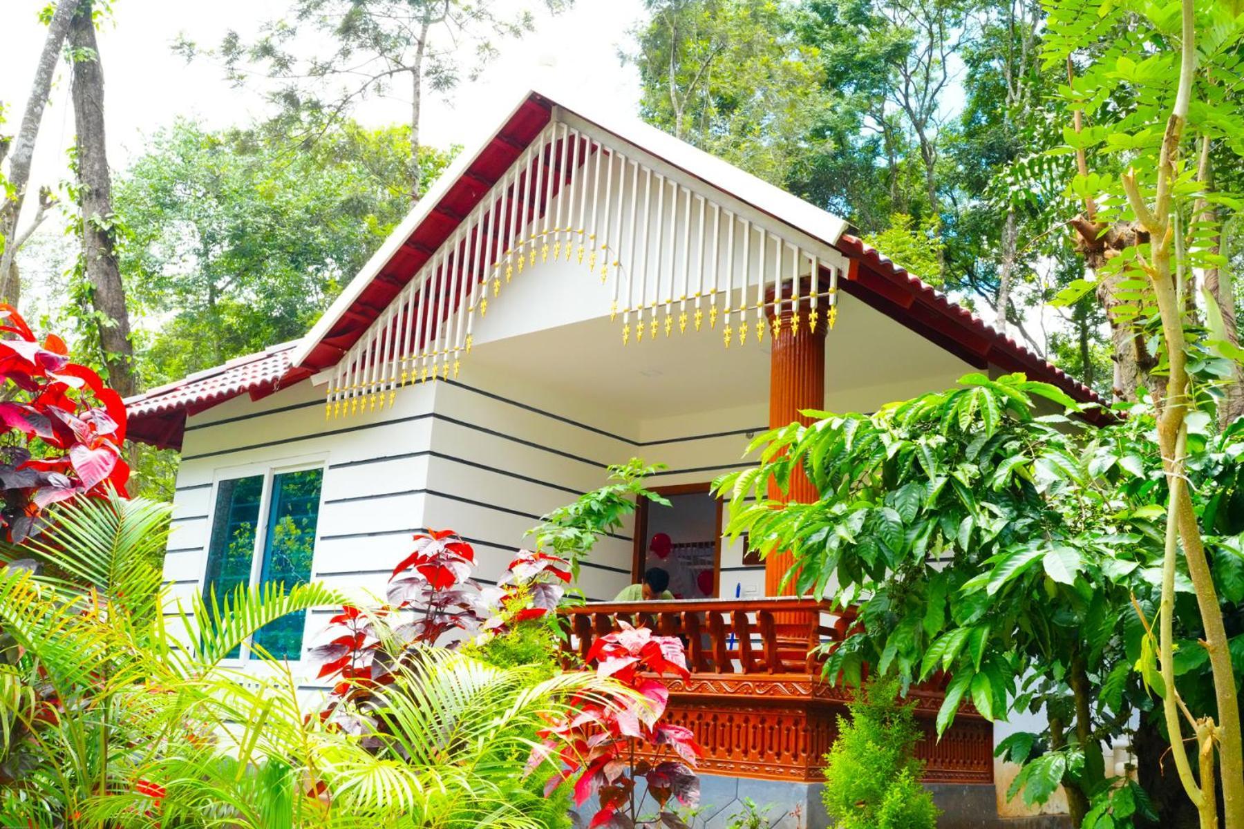 Coorg Orange Blossom Resort And Spa Suntikoppa Exterior photo