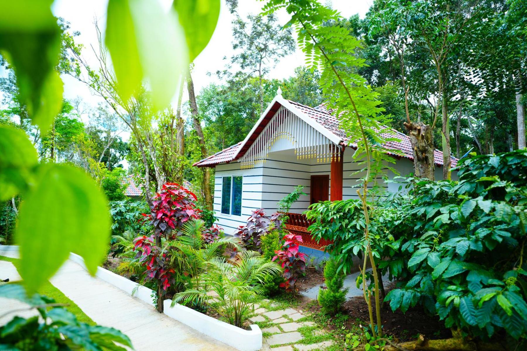 Coorg Orange Blossom Resort And Spa Suntikoppa Exterior photo