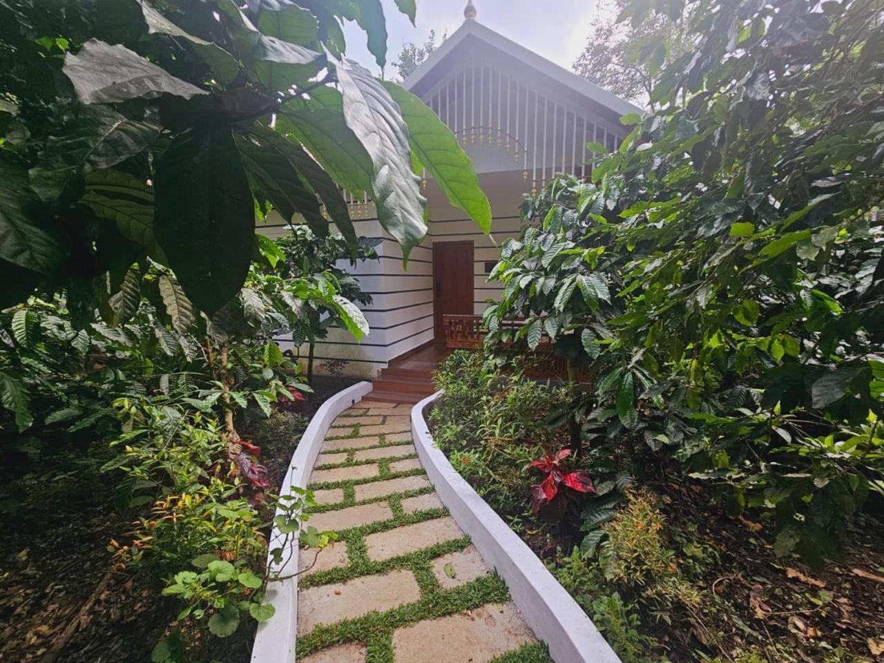 Coorg Orange Blossom Resort And Spa Suntikoppa Exterior photo